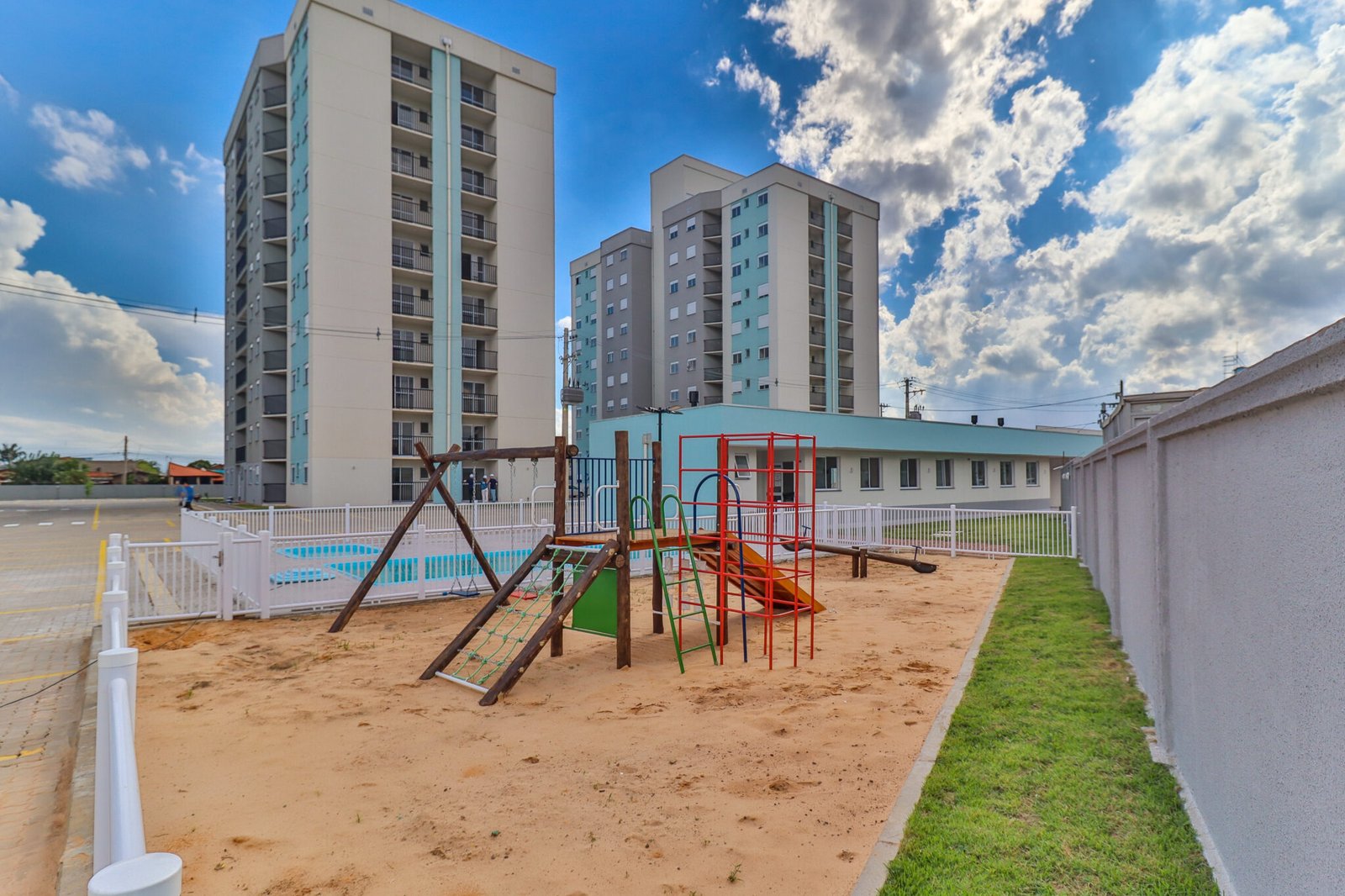 AREA CONDOMINIAL - CAPRI (50)